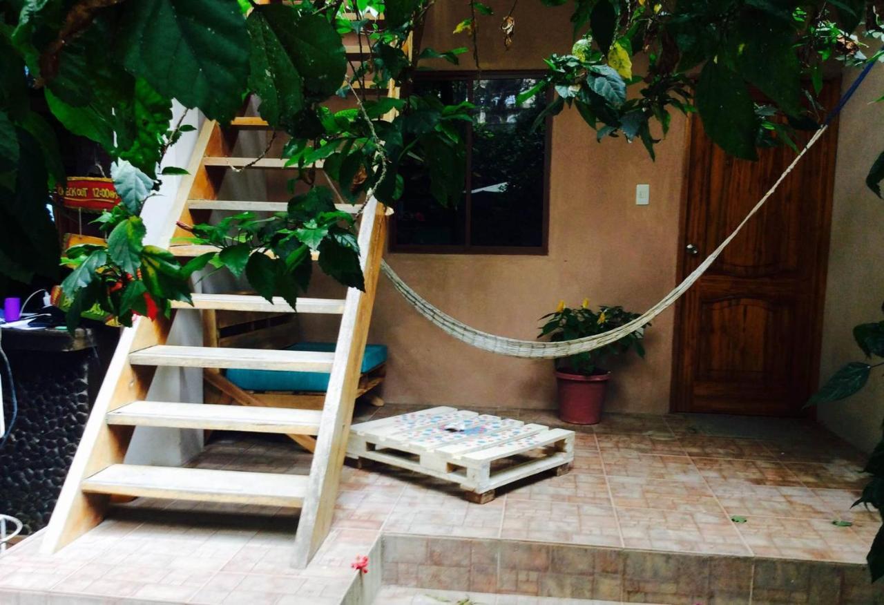 Hostal Moai Montañita Εξωτερικό φωτογραφία