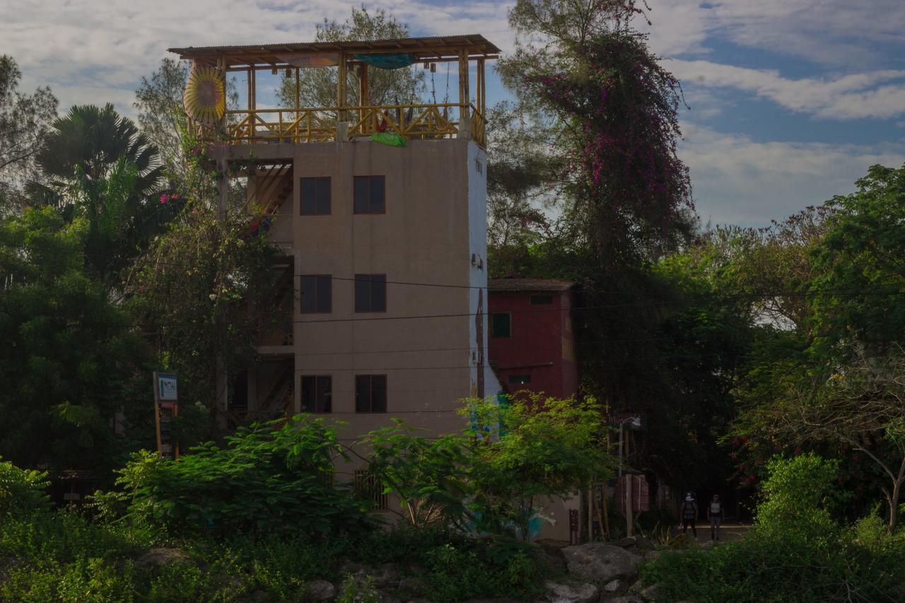 Hostal Moai Montañita Εξωτερικό φωτογραφία
