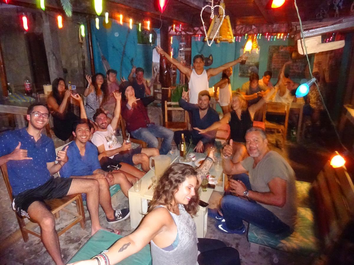 Hostal Moai Montañita Εξωτερικό φωτογραφία