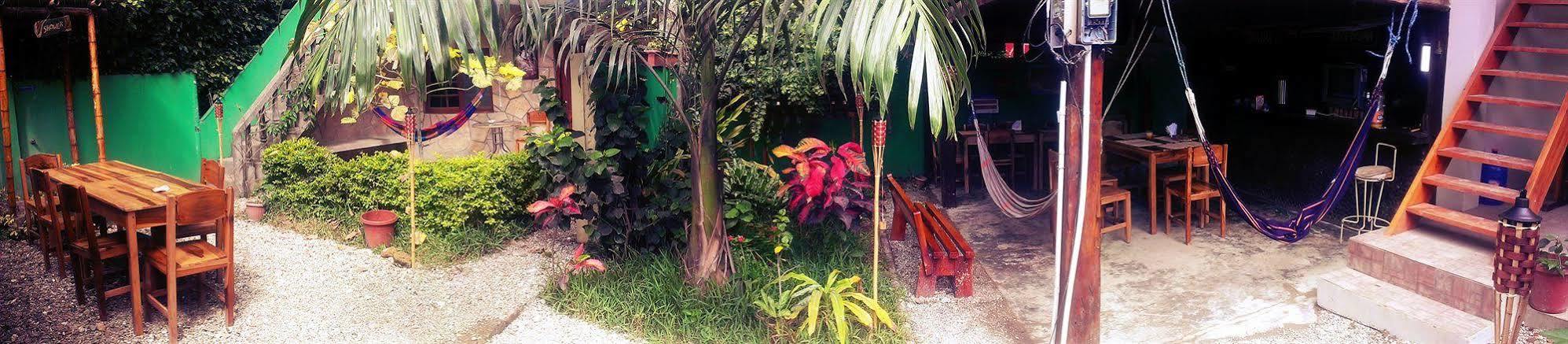 Hostal Moai Montañita Εξωτερικό φωτογραφία